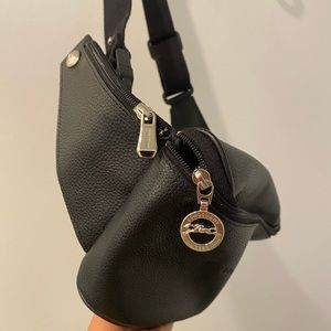 Longchamp black belt bag